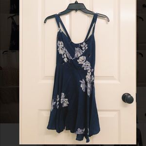 Kimchi Blue BP blue floral dress
